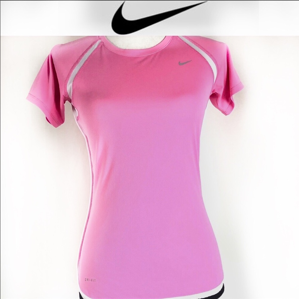 Nike dry fit breathable mesh pink tee size XSmall